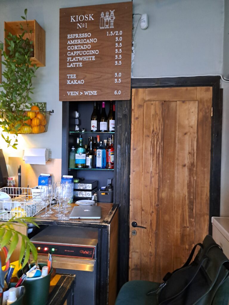 dog-friendly cafe Tallinn